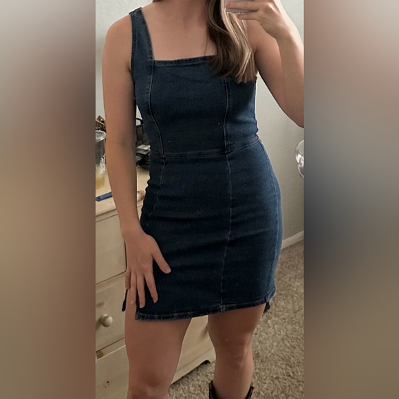 Denim Sleeveless Dress - Picture 7 of 7